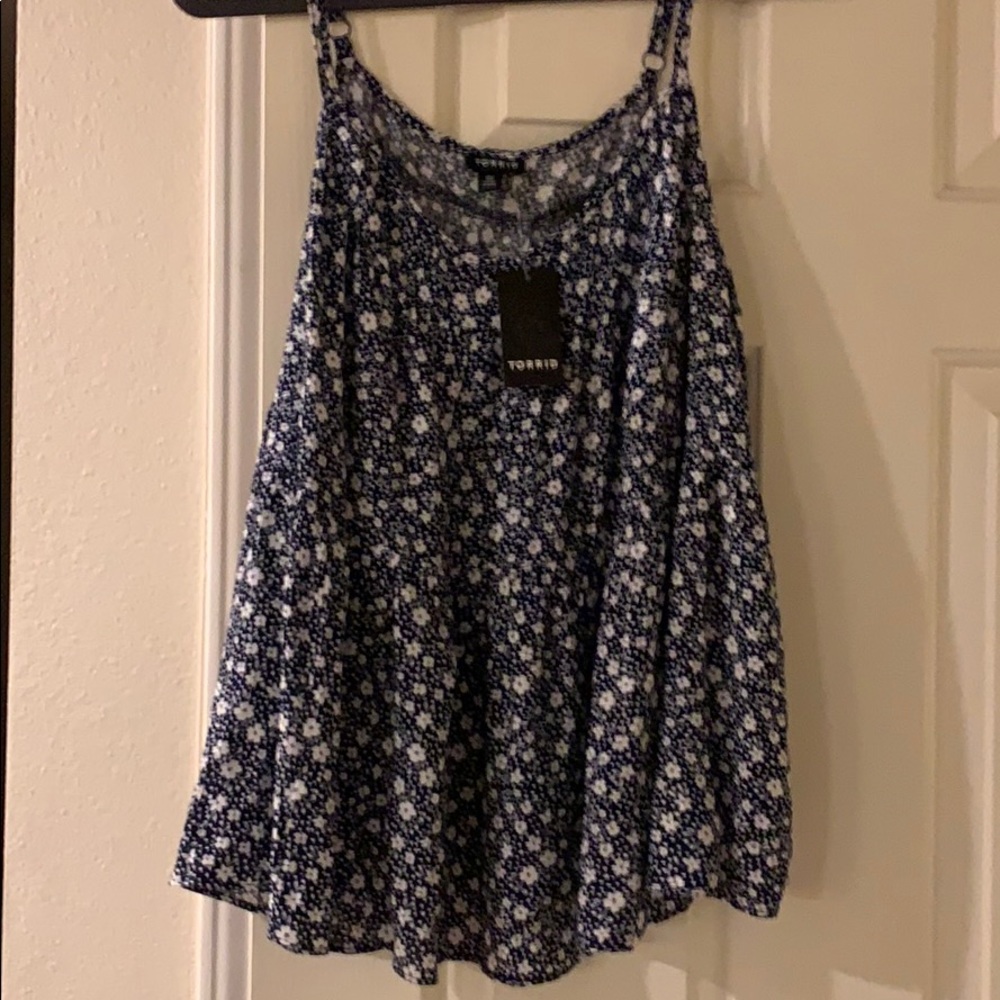@@Brand New Torrid@@ blue and white flower